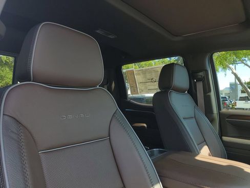 New 2026 GMC Sierra 1500 Denali AWD/4WD image 24