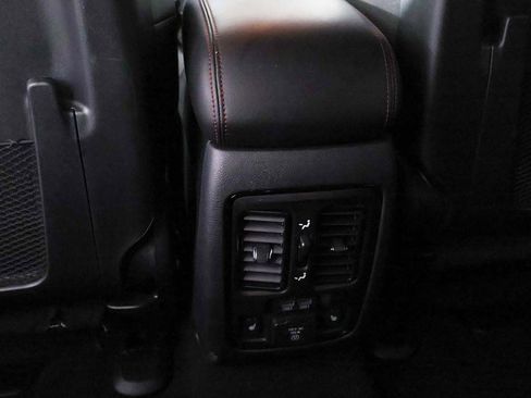 Used 2025 Dodge Durango GT AWD/4WD image 56
