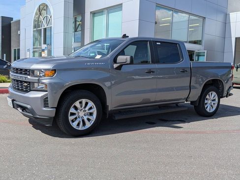 Used 2022 Chevrolet Silverado 1500 Custom image 1