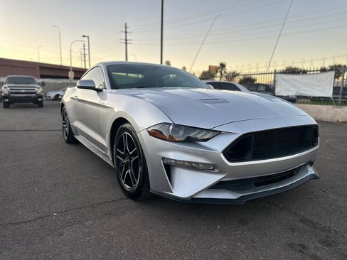 Used 2019 Ford Mustang Coupe w/ Equipment Group 101A RWD image 12