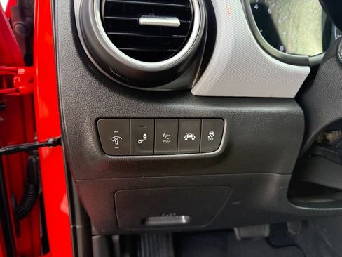 Used 2019 Hyundai Kona Ultimate FWD image 12