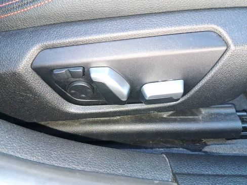 Used 2018 BMW 330i xDrive Sedan w/ Convenience Package image 30