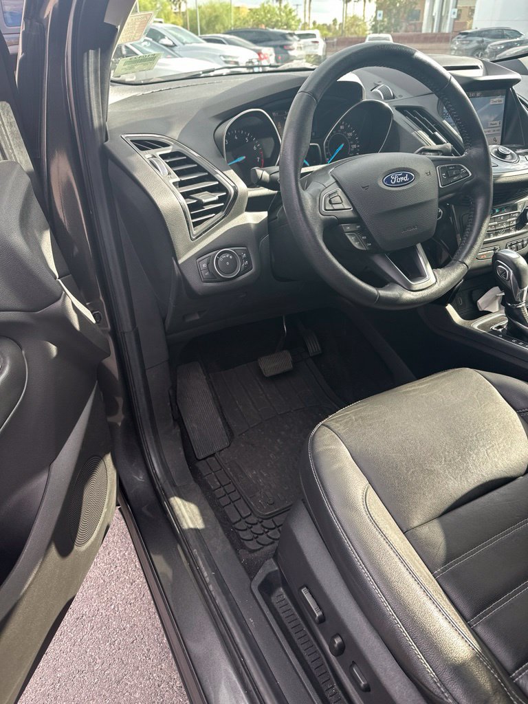 Used 2018 Ford Escape Titanium AWD/4WD image 2