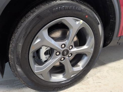New 2026 Ford Escape ST-Line w/ Cold Weather Package AWD/4WD image 8
