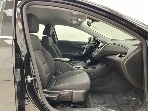 Used 2022 Chevrolet Malibu LS FWD image 15