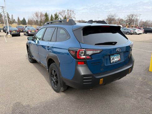 Used 2022 Subaru Outback Wilderness w/ Wilderness Package image 7