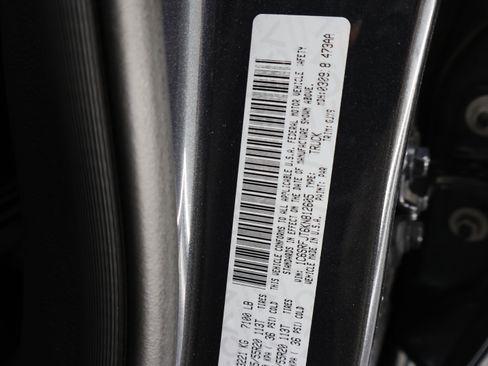Used 2019 RAM 1500 Laramie AWD/4WD image 72