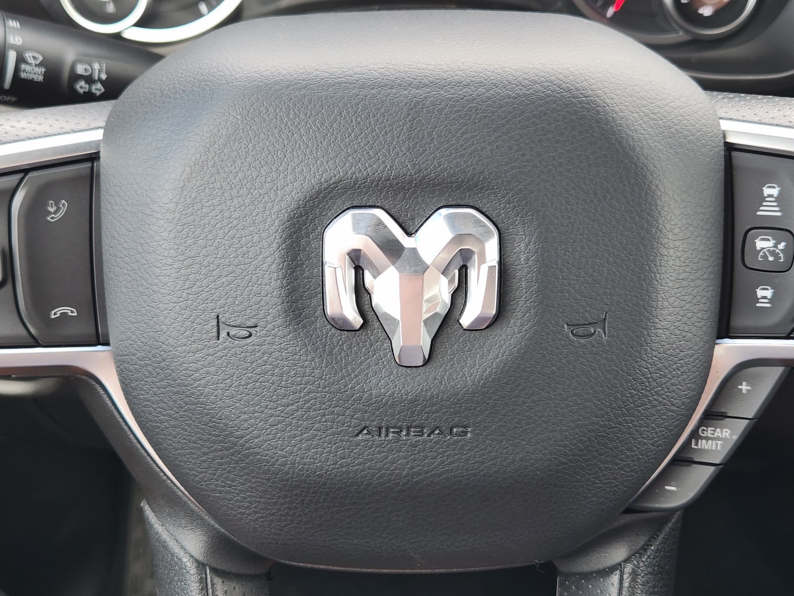 Used 2025 RAM 1500 Big Horn RWD image 39