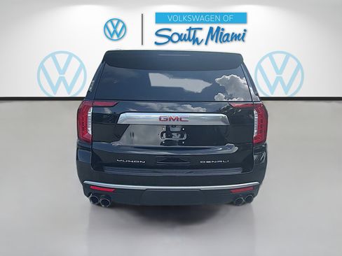 Used 2024 GMC Yukon XL Denali AWD/4WD image 6