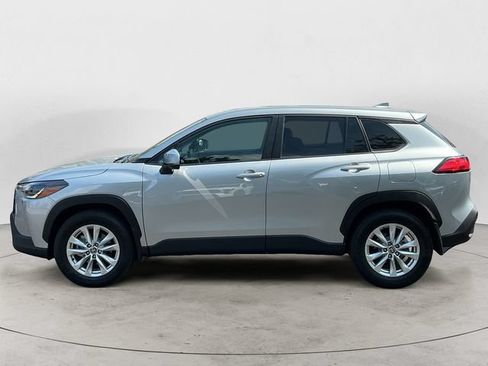 Used 2022 Toyota Corolla Cross LE AWD/4WD image 8
