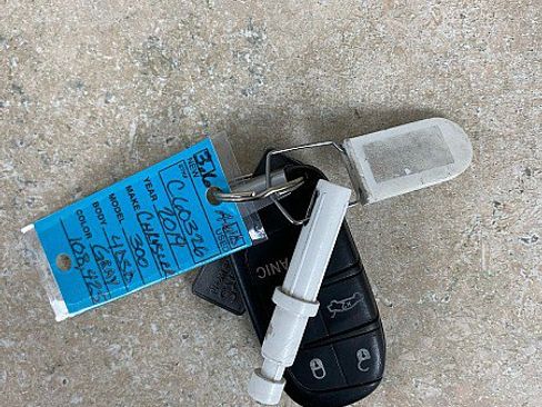 Used 2019 Chrysler 300 Limited image 21