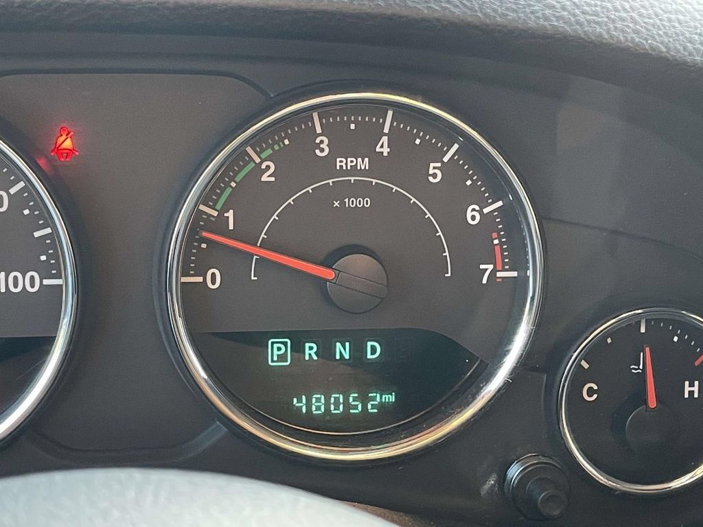 Used 2018 Jeep Wrangler Unlimited Sport S AWD/4WD image 14