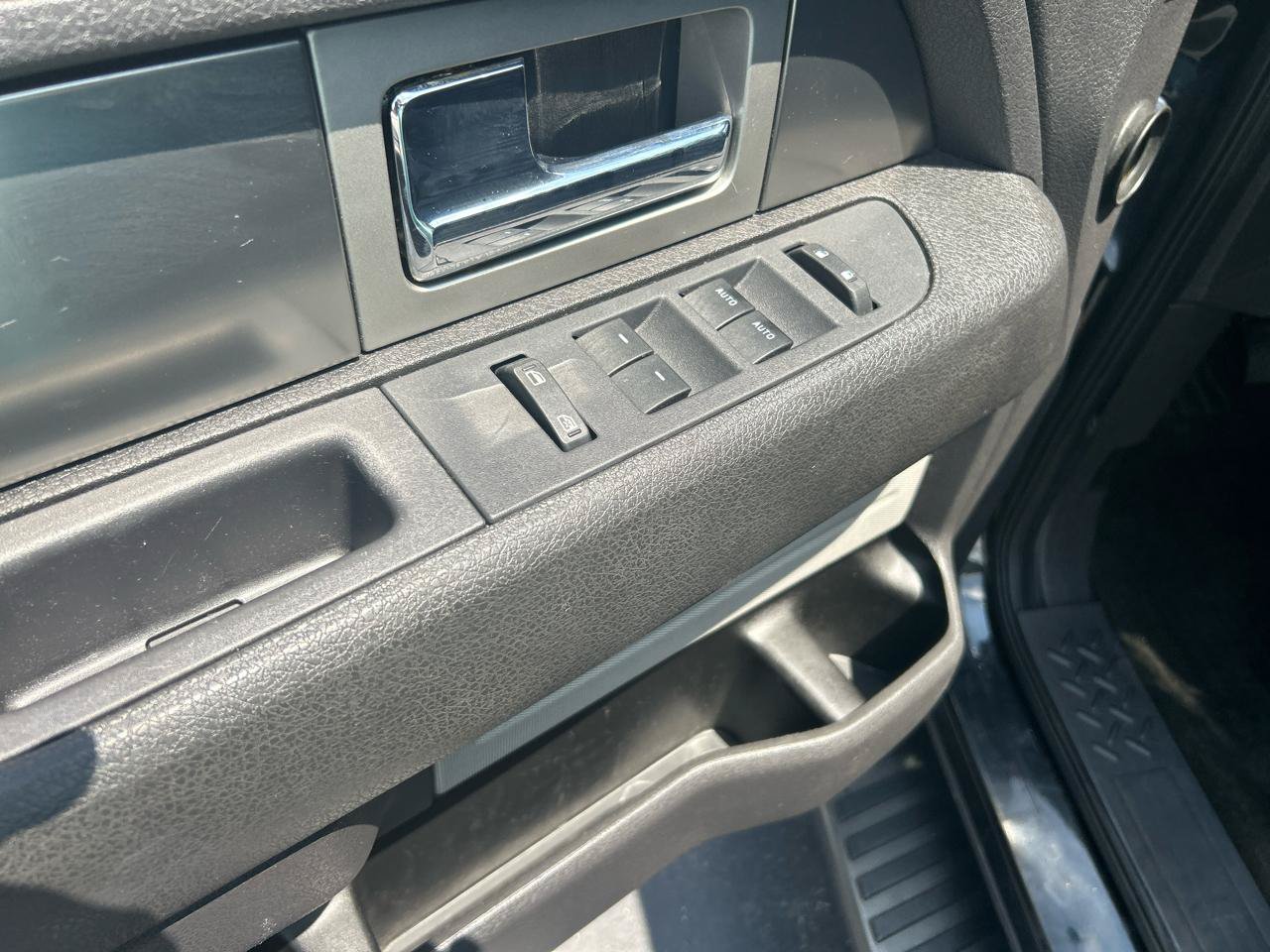 Used 2013 Ford F150 FX4 w/ Mid Equipment Group AWD/4WD image 13