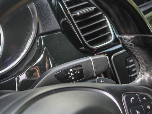 Used 2018 Mercedes-Benz GLE 43 AMG 4MATIC image 18