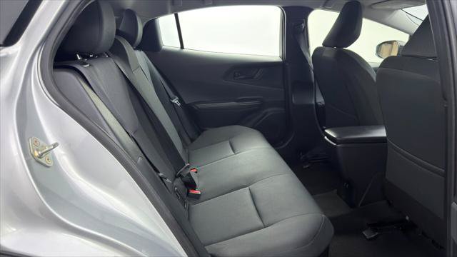 Used 2025 Toyota Prius LE FWD image 19
