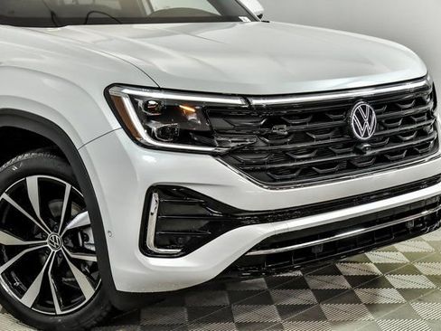 New 2026 Volkswagen Atlas Cross Sport SEL Premium R-Line AWD/4WD image 2