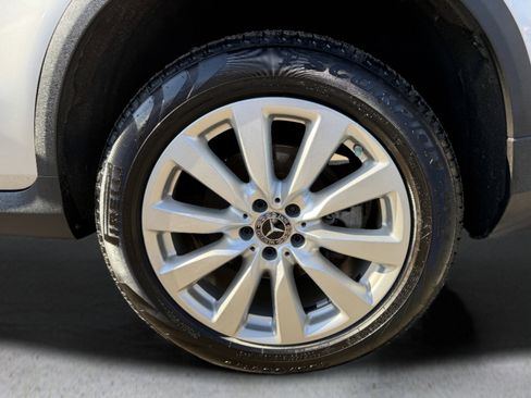 Used 2020 Mercedes-Benz GLC 300 4MATIC image 19