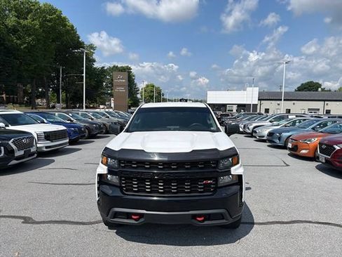 Used 2019 Chevrolet Silverado 1500 Custom Trail Boss w/ Custom Convenience Package AWD/4WD image 1