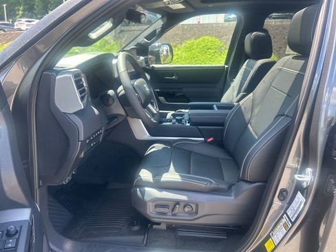 New 2026 Toyota Tundra Limited AWD/4WD image 17