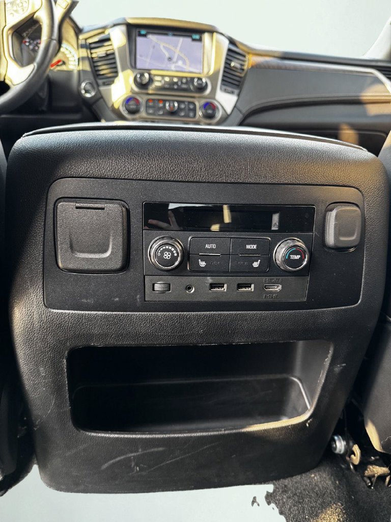 Used 2018 GMC Yukon Denali w/ Open Road Package AWD/4WD image 31