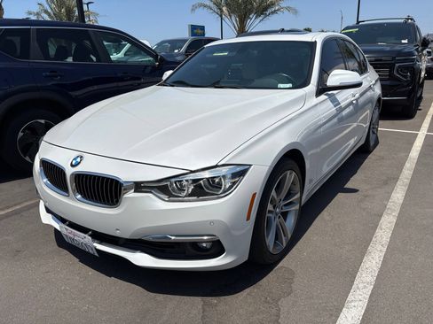 Used 2017 BMW 330i Sedan RWD image 4