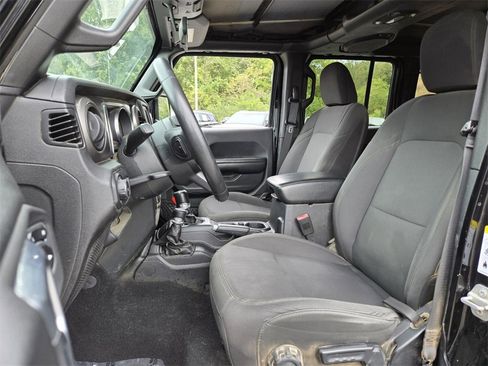 Used 2018 Jeep Wrangler Unlimited Sport S image 13