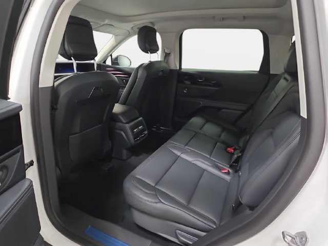 New 2026 Lincoln Nautilus Premier w/ Equipment Group 102A AWD/4WD image 10