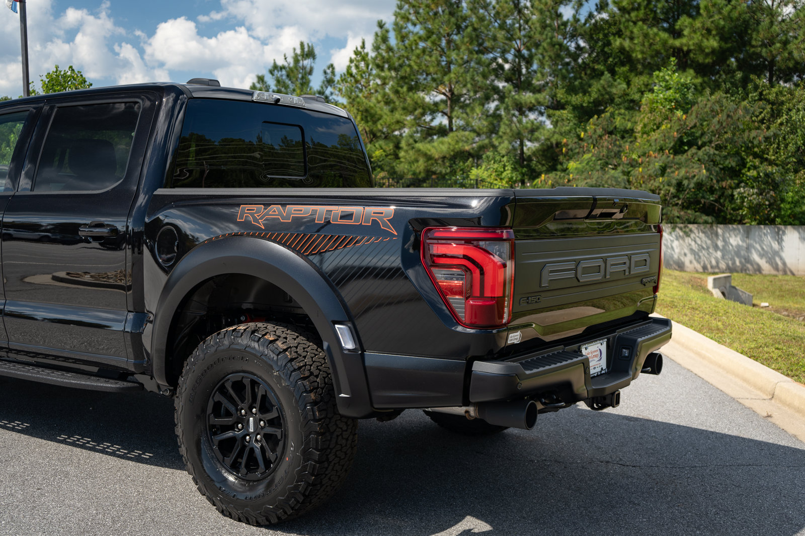 New 2026 Ford F150 Raptor AWD/4WD image 18