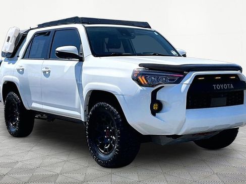 Used 2023 Toyota 4Runner SR5 Premium w/ SR5 Premium Package image 5