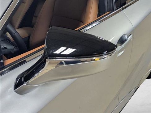 Used 2025 Lexus IS 350 F Sport w/ Accessory Package image 11