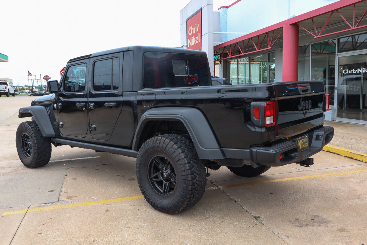 Used 2020 Jeep Gladiator Sport AWD/4WD image 6