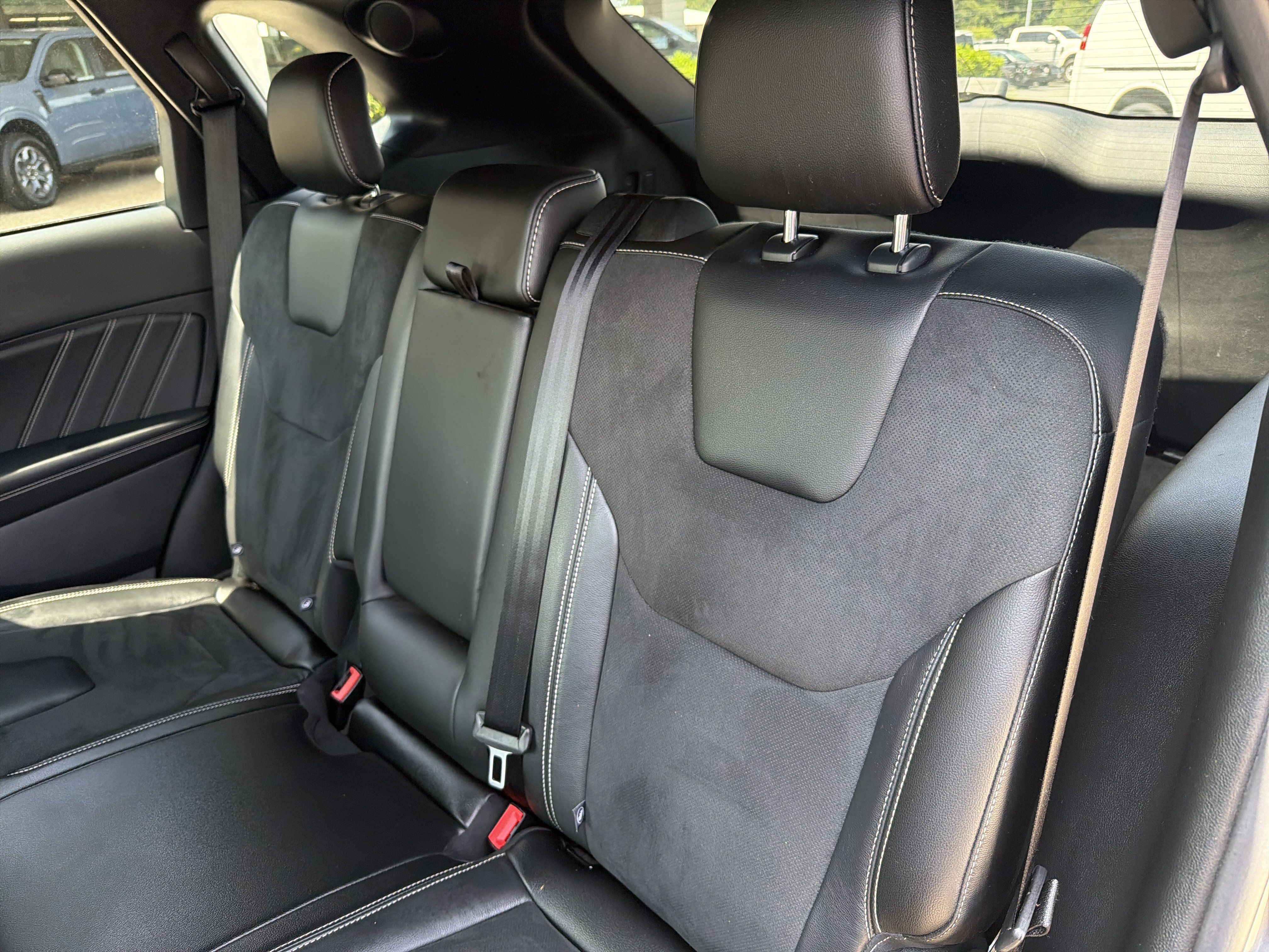 Used 2021 Ford Edge ST AWD/4WD image 17
