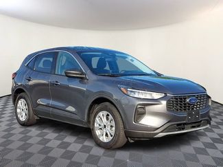 Used 2023 Ford Escape Active AWD/4WD video 1
