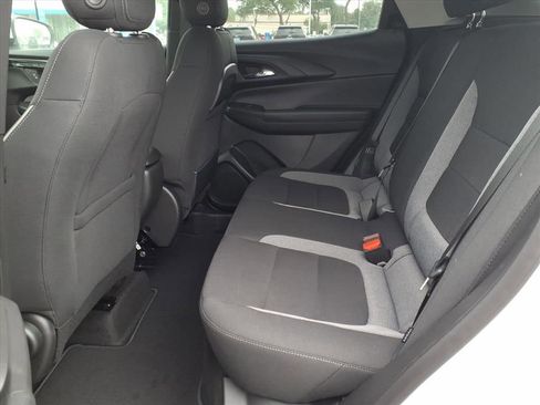 New 2026 Chevrolet TrailBlazer LT w/ LT Cold Weather Package FWD image 14