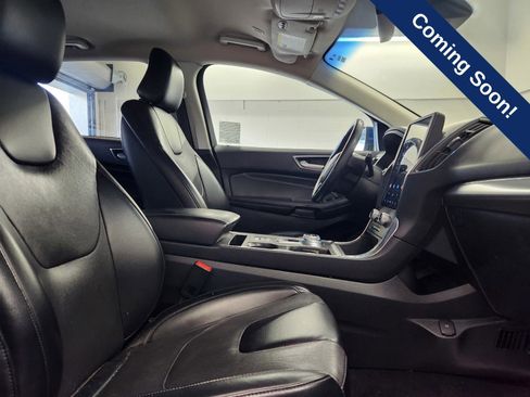 Used 2022 Ford Edge Titanium w/ Equipment Group 301A AWD/4WD image 24