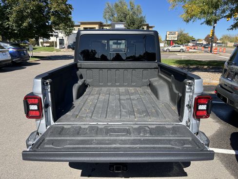 Used 2022 Jeep Gladiator Mojave w/ LED Lighting Group image 10