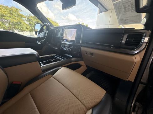Used 2023 Ford F350 Lariat w/ Lariat Ultimate Package AWD/4WD image 30