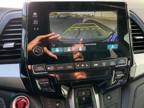 Certified 2024 Honda Odyssey EX-L image 17