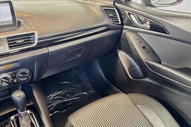Used 2015 MAZDA MAZDA3 i Touring FWD image 21