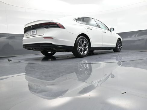 Used 2024 Honda Accord EX image 29