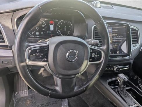 Used 2018 Volvo XC90 T6 Momentum w/ Convenience Package image 18