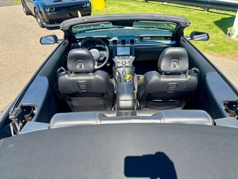 Used 2021 Ford Mustang GT Premium RWD image 39