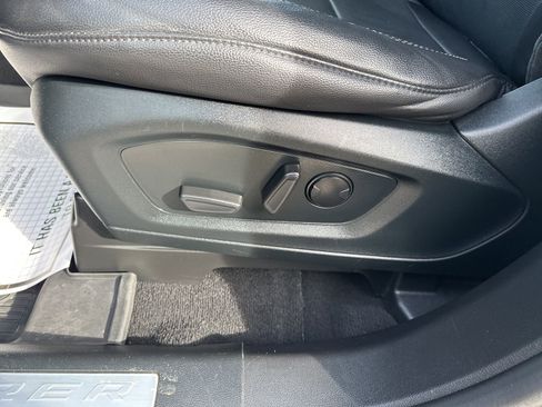 Used 2022 Ford Explorer Limited w/ Equipment Group 301A image 15