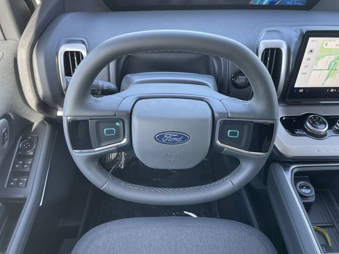New 2026 Ford Expedition Active RWD image 14