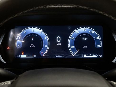 Used 2024 Jeep Grand Cherokee Laredo w/ Luxury Tech Group I image 12