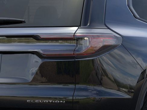 New 2026 GMC Acadia Elevation image 11