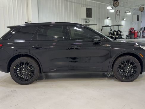 New 2026 Lincoln Corsair Reserve w/ Jet Appearance Package image 2