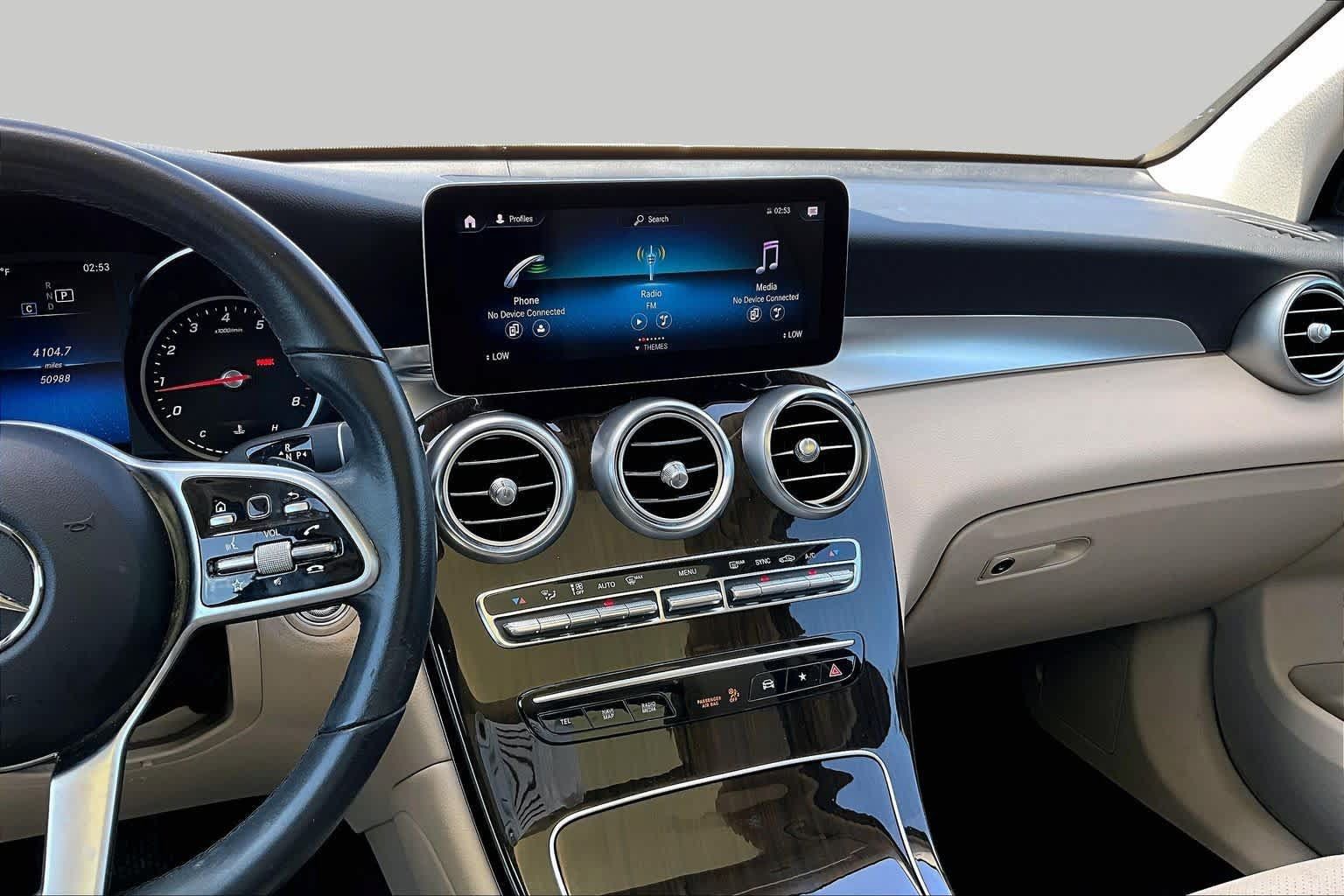 Used 2022 Mercedes-Benz GLC 300 image 7
