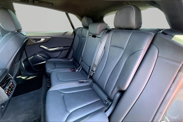 Used 2021 Audi Q8 Prestige w/ Prestige Package AWD/4WD image 28