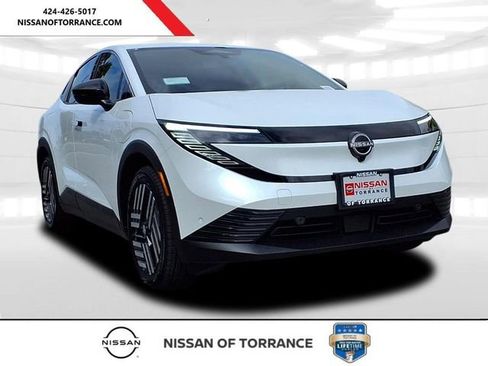 New 2026 Nissan Leaf SV+ w/ Floor Mat Package (SV+) FWD image 1